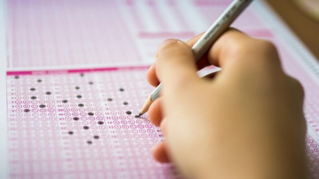 How Quizzes Can Help You Prepare for Standardized Tests